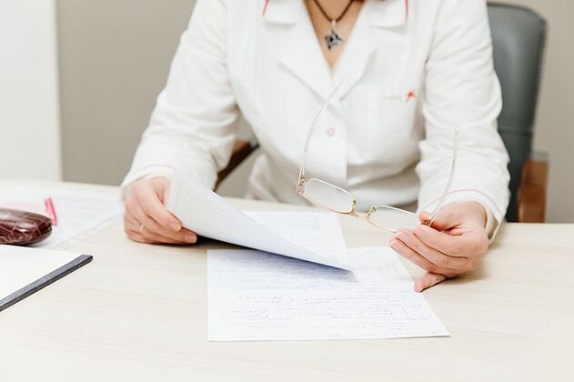 prescription of antiparasitic treatment