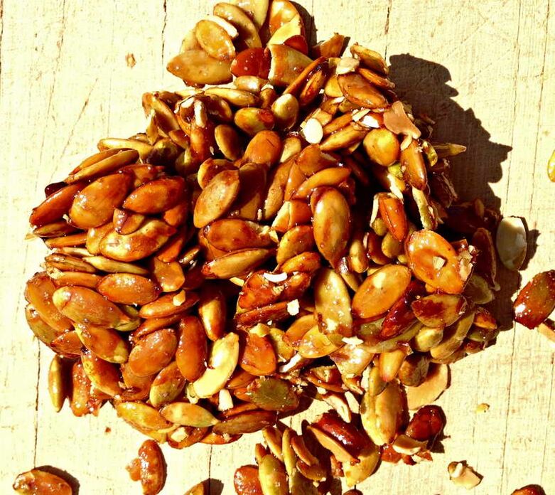 A recipe containing pumpkin seeds and honey helps to get rid of parasites