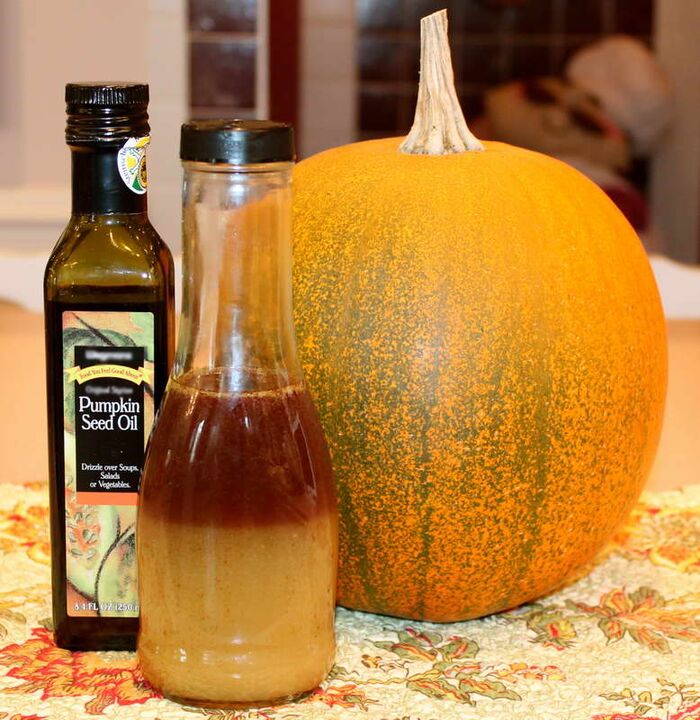 Pumpkin seed decoction helps to get rid of worms as quickly as possible. 